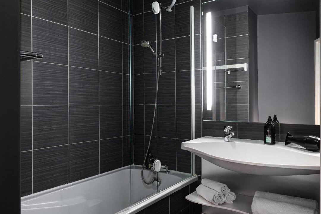 Photo of Bathroom in Montrouge