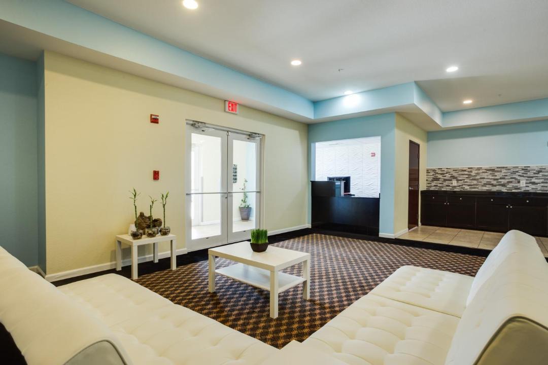 Photo of Livingroom in Cleburne