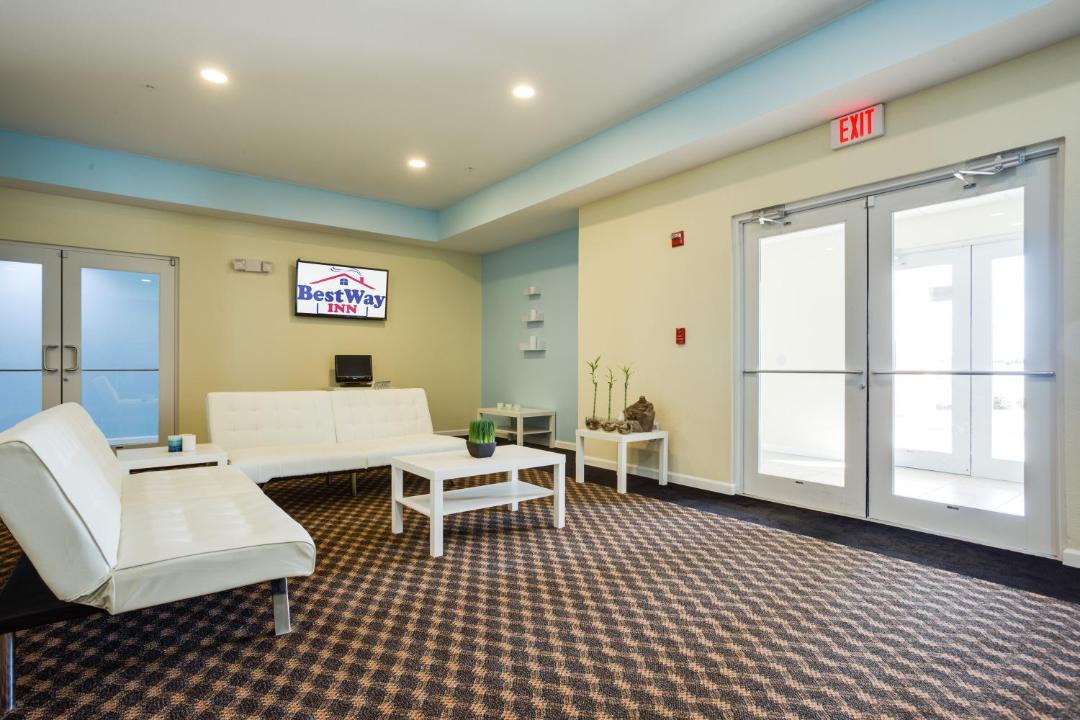 Photo of Livingroom in Cleburne