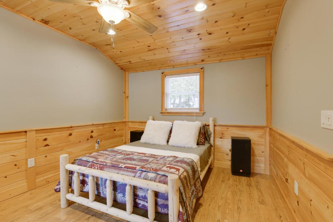 Photo of Bedroom in Schroon Lake