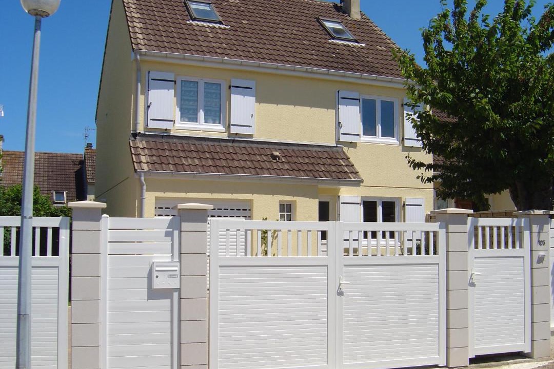 Photo of Others in Bernieres-sur-Mer