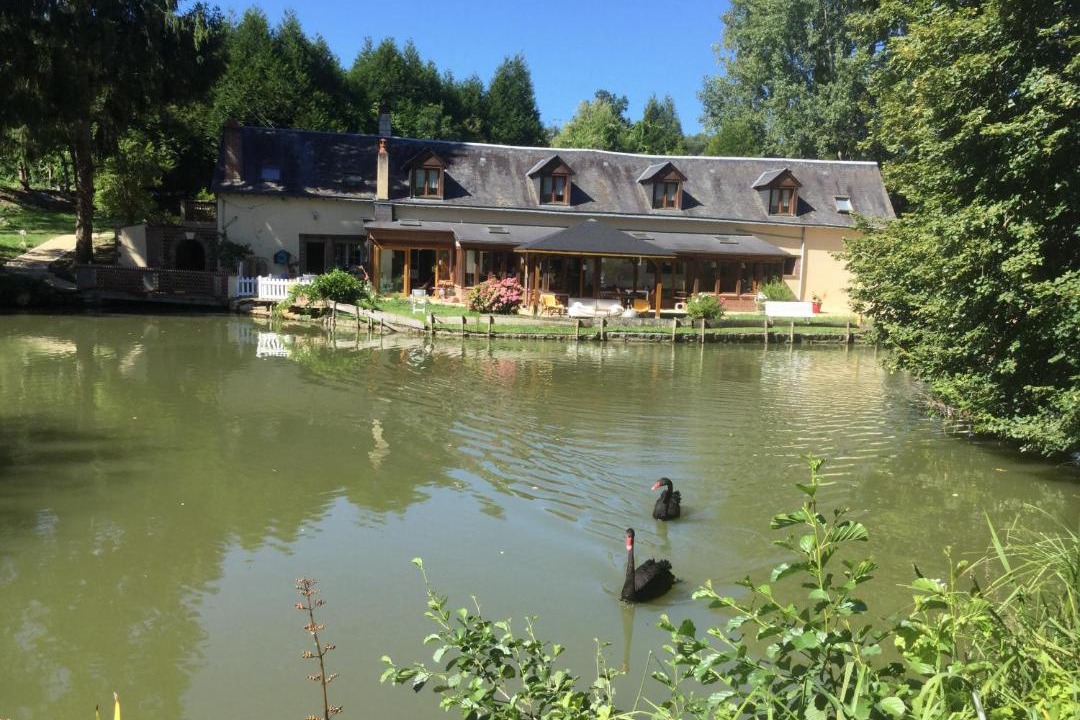 Photo of Others in Luceau