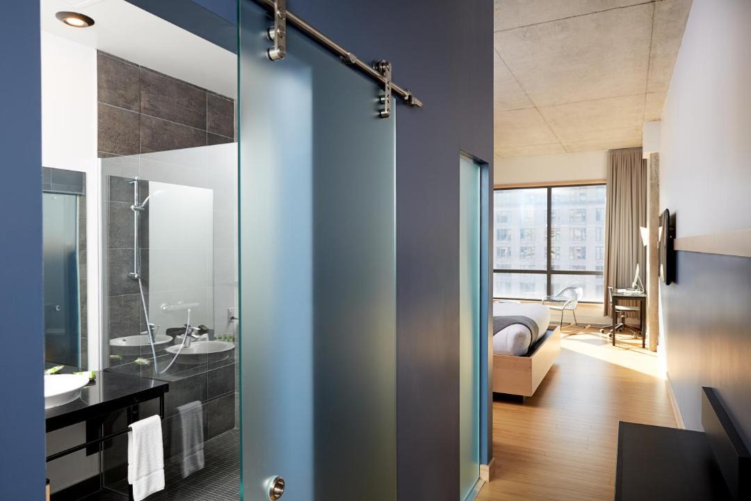 Photo of Bathroom in Ville-Marie