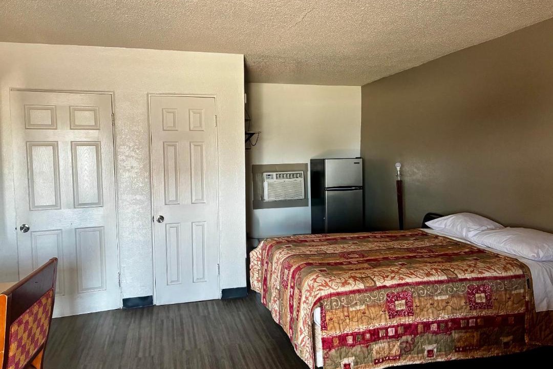 Photo of Bedroom in Big Lake