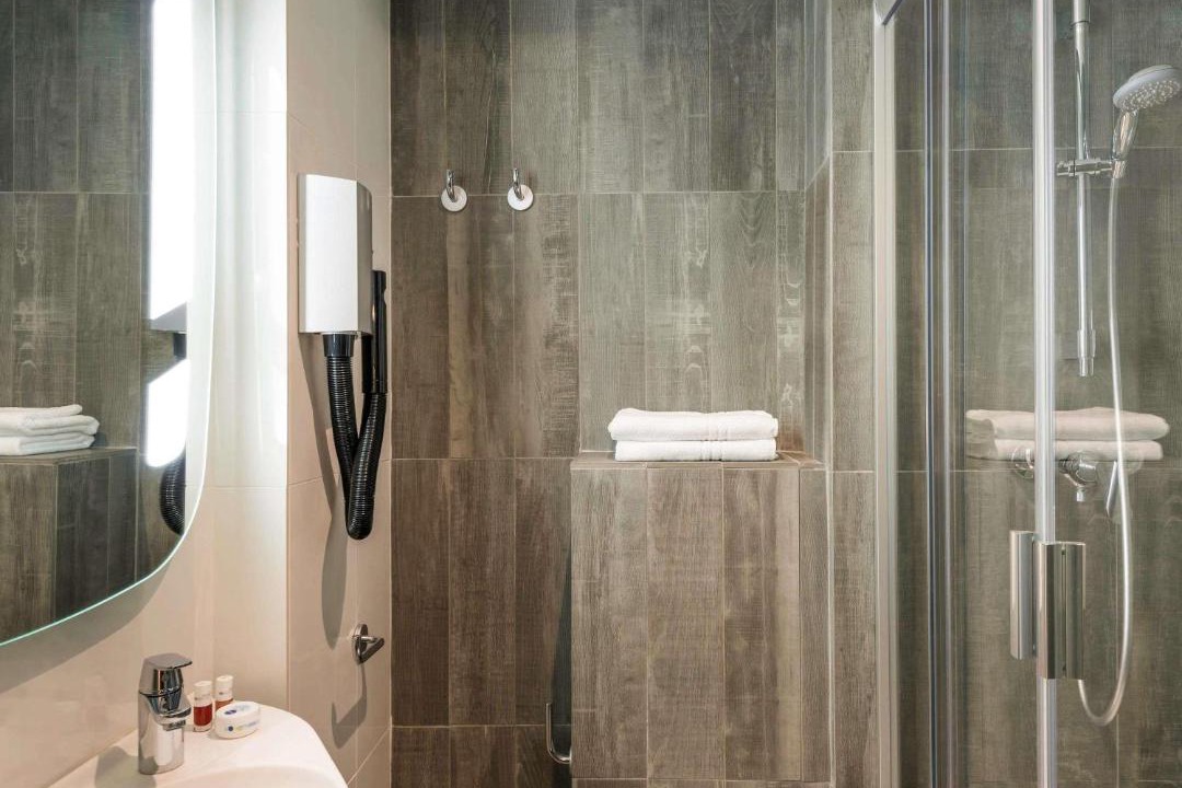 Photo of Bathroom in Clichy