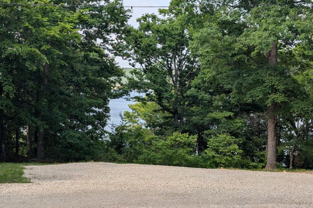 Photo of Others in Bull Shoals