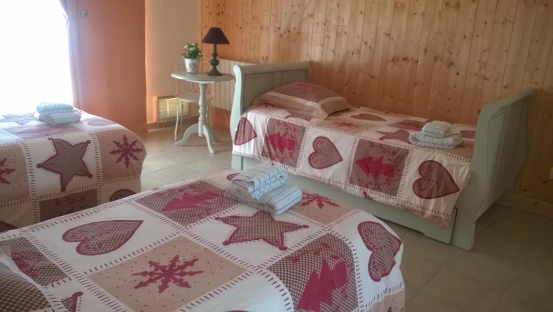 Photo of Others in Mesples