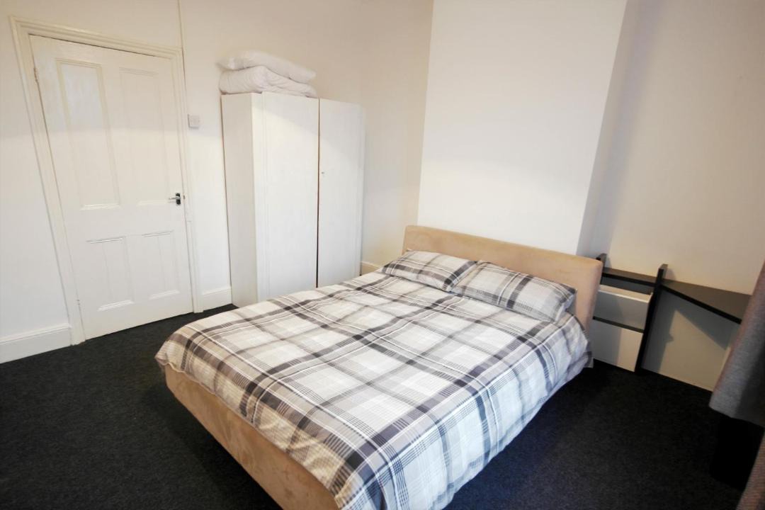 Photo of Bedroom in Chesterfield