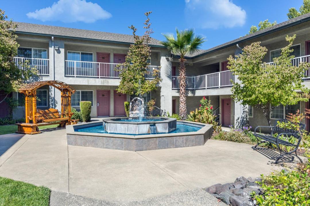 Photo of Others in Willits