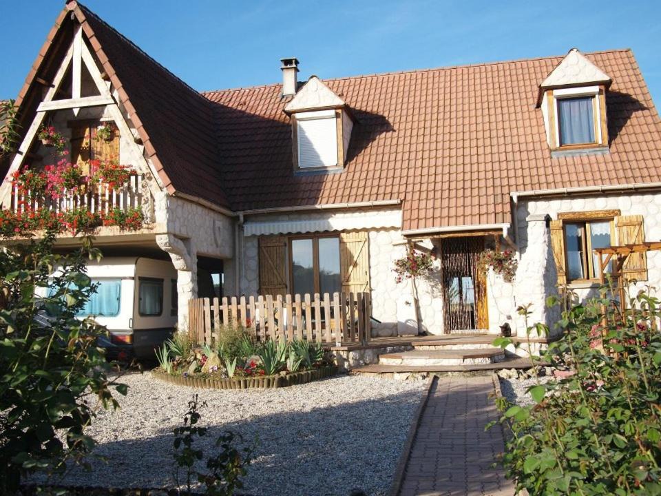 Photo of Others in Amecourt