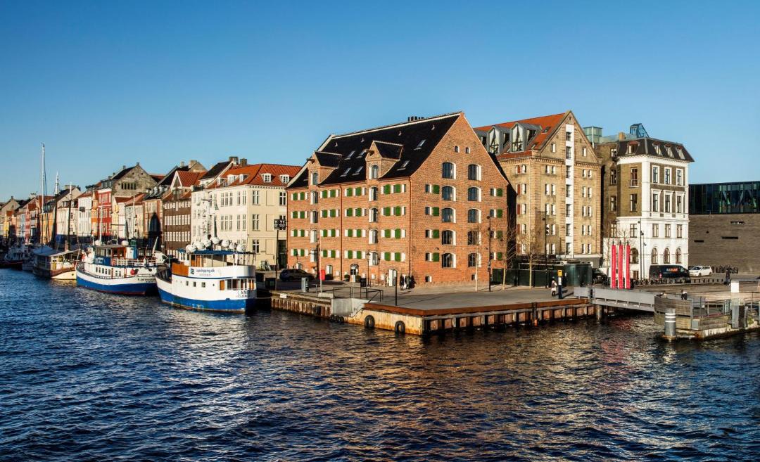 Photo of Buildings in Nyhavn - Amalienborg