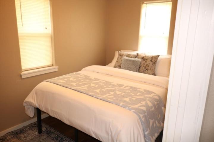 Photo of Bedroom in Huntsville