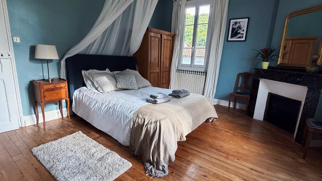 Photo of Bedroom in Izaourt