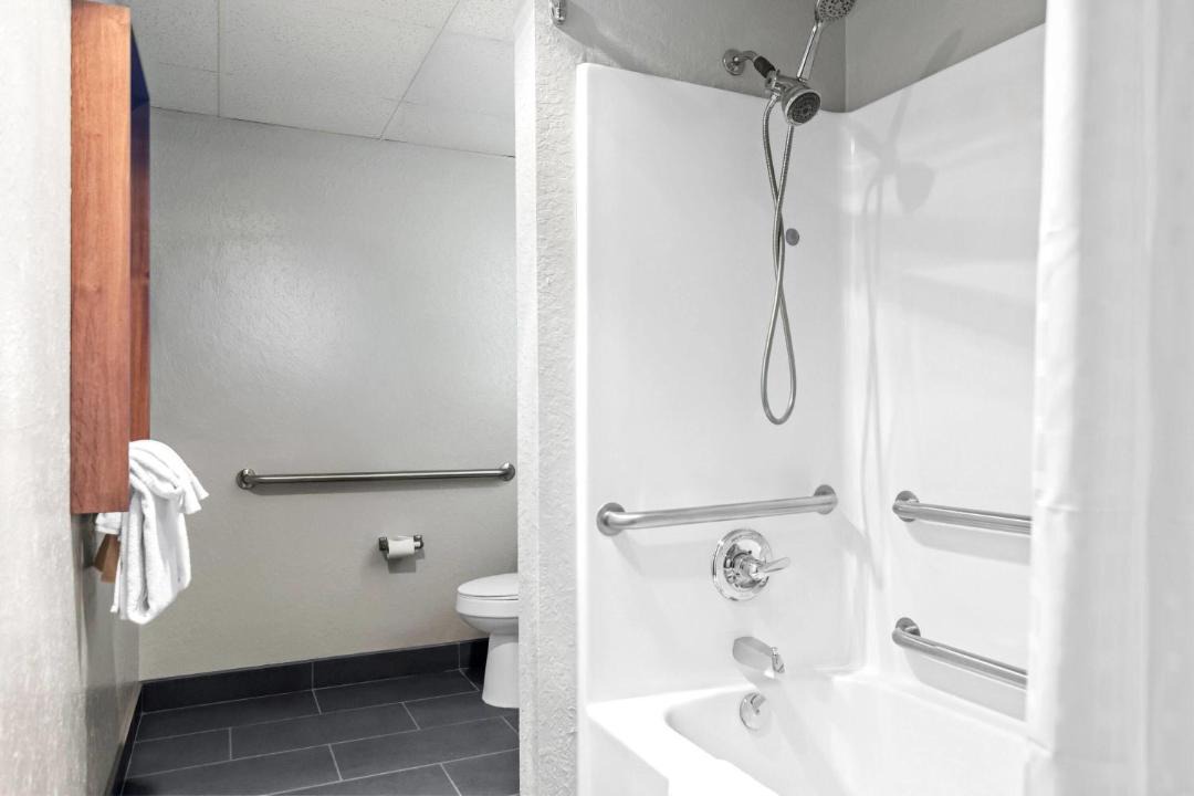 Photo of Bathroom in Joplin