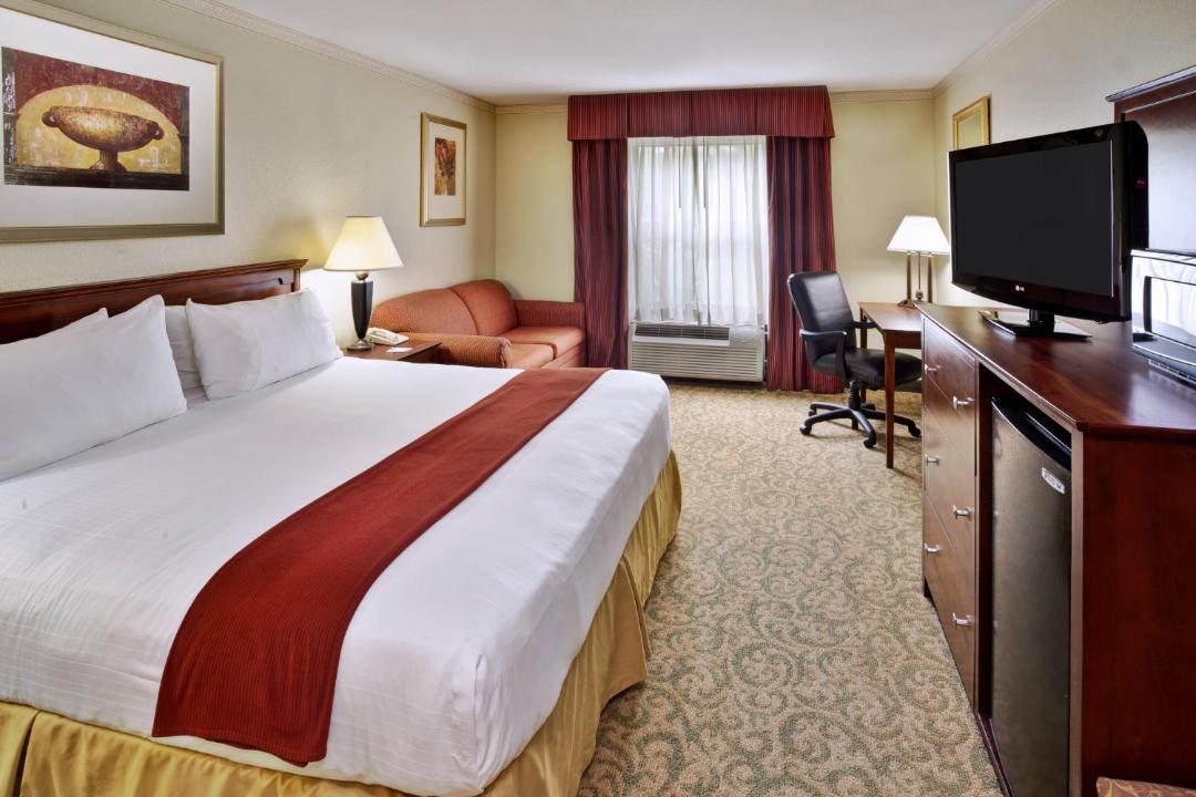 Photo of Bedroom in Breaux Bridge