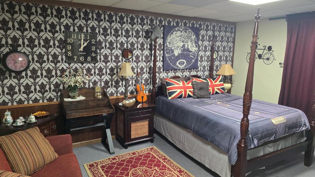 Photo of Bedroom in Groveland
