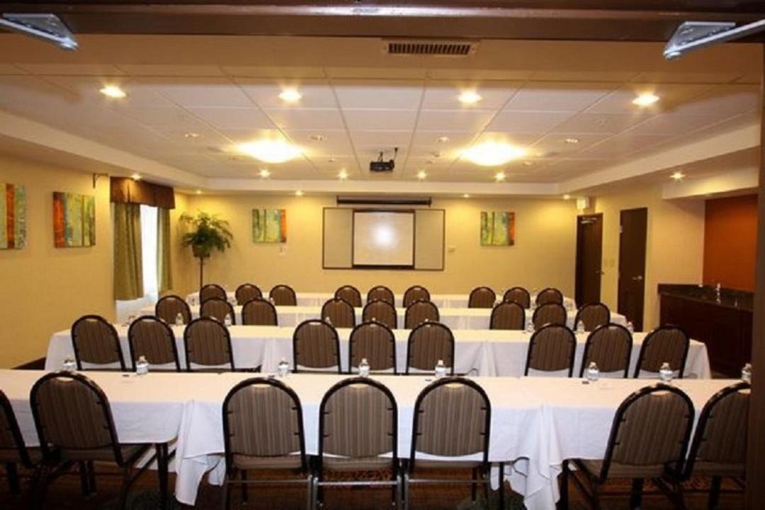 Photo of Others in Algonquin