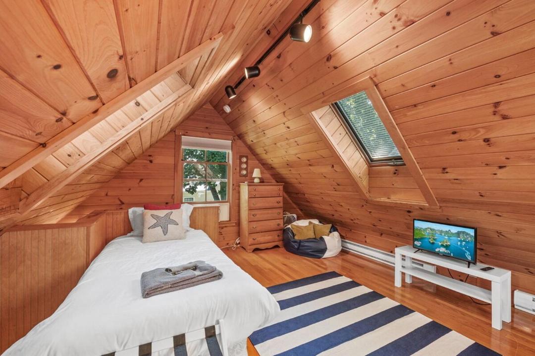 Photo of Bedroom in Gloucester