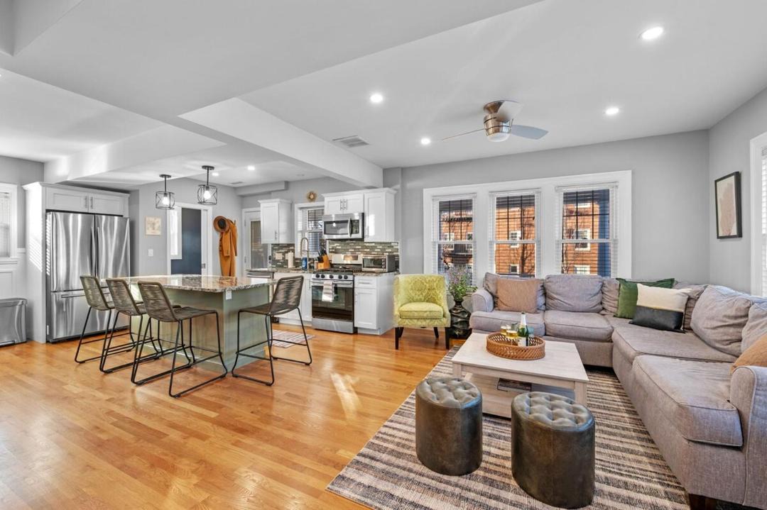 Photo of Others in Salem