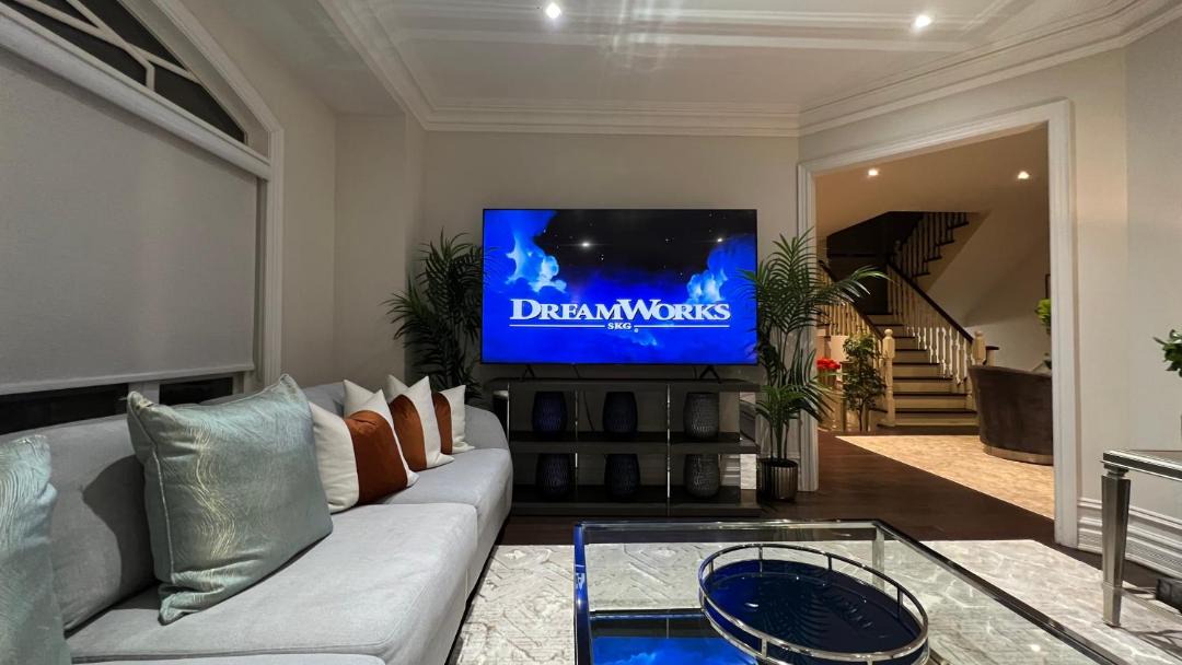 Photo of Livingroom in Richmond Hill