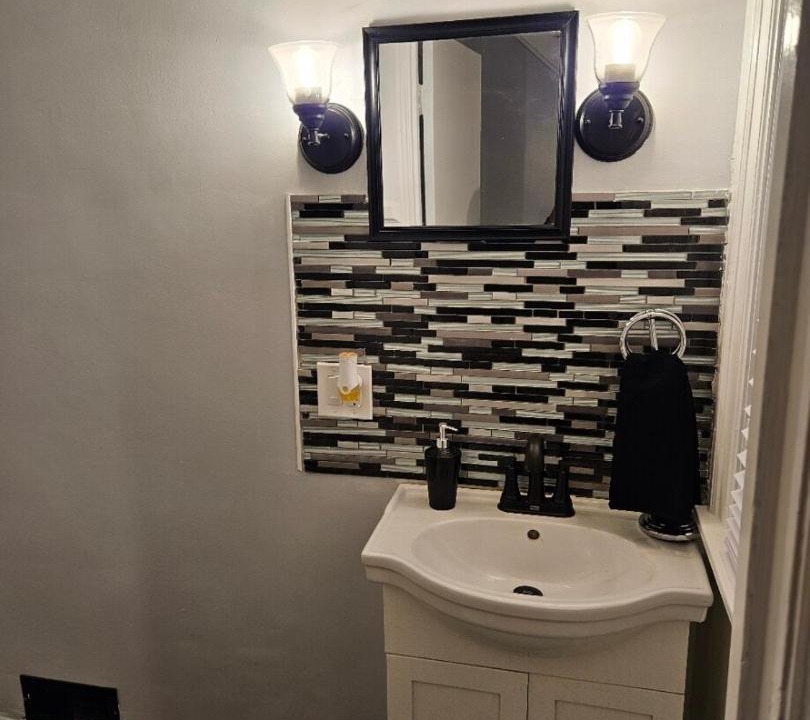 Photo of Bathroom in Bellwood