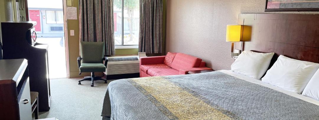 Photo of Bedroom in Thomson