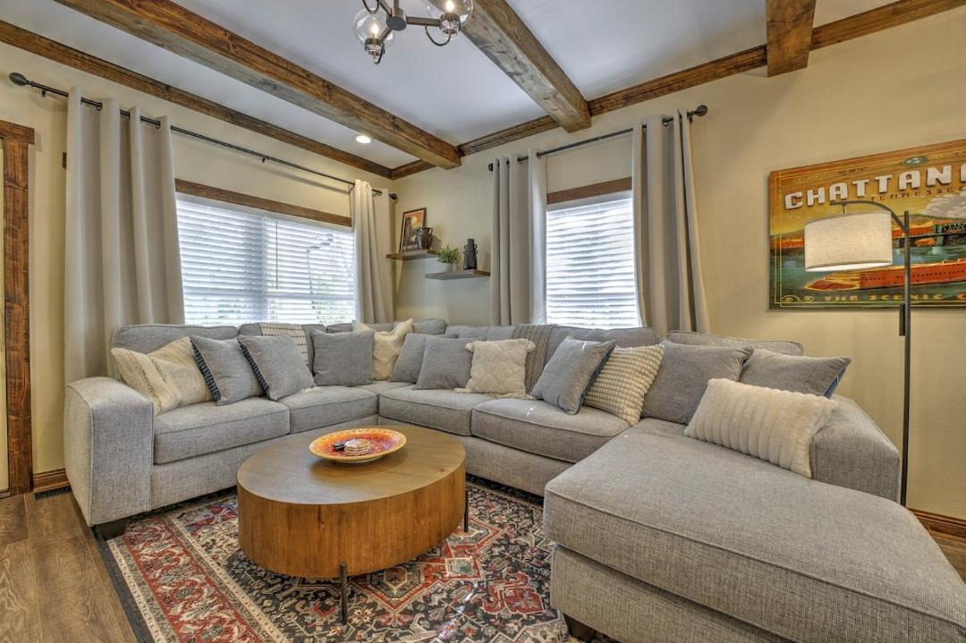 Photo of Livingroom in North Chattanooga