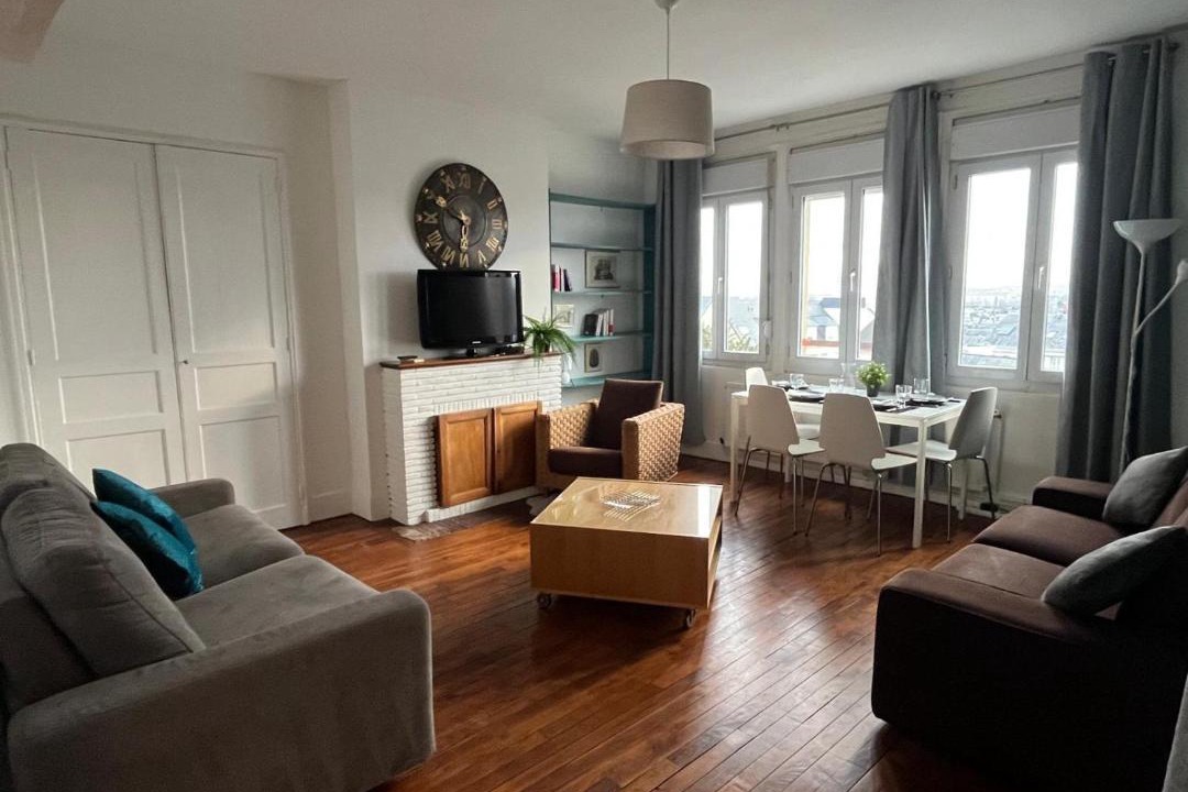 Photo of Livingroom in Coteaux Ouest