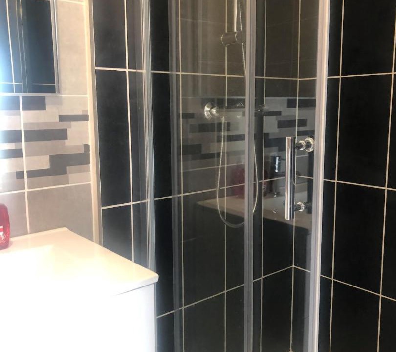 Photo of Bathroom in Saint-Herblain