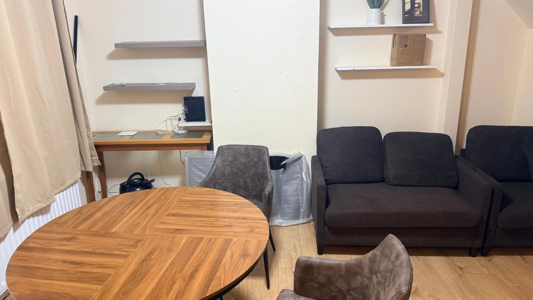 Photo of Others in New Addington