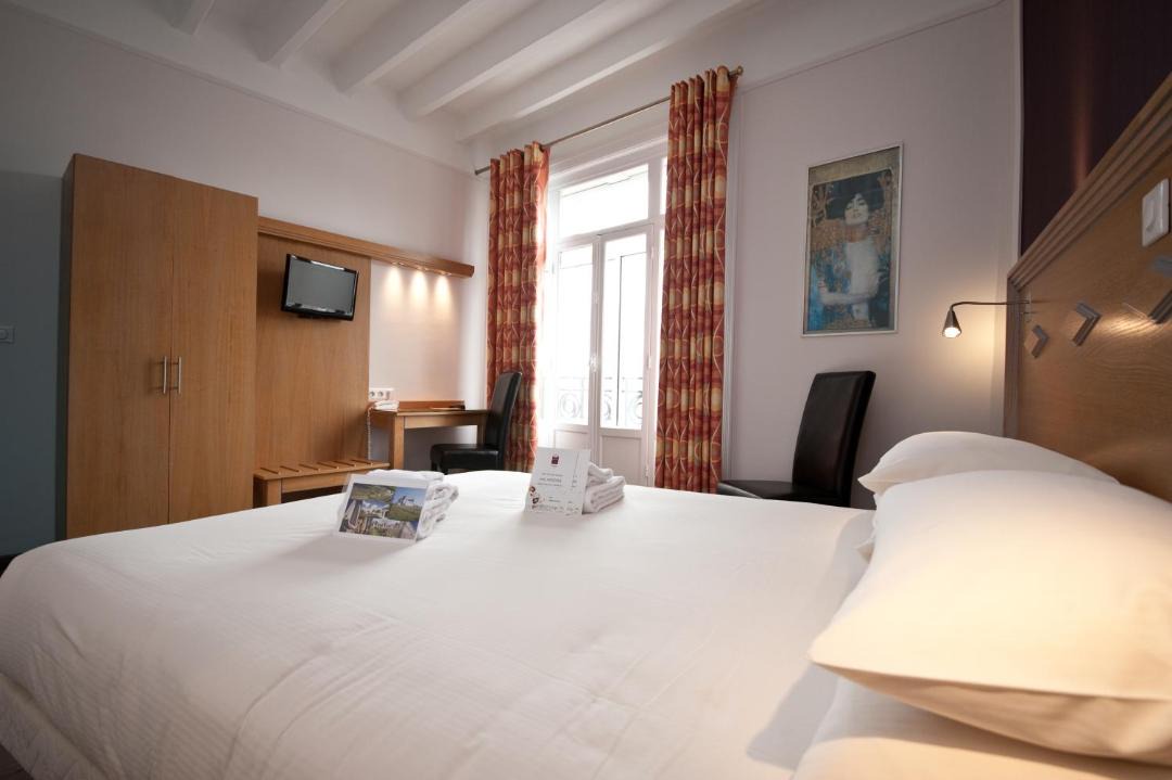 Photo of Others in Arras