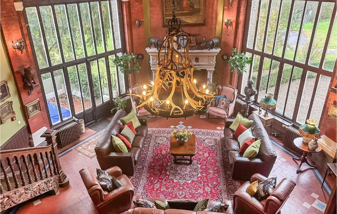 Photo of Others in Marconne