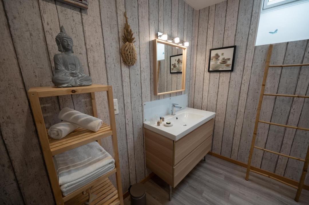 Photo of Others in Ecueil