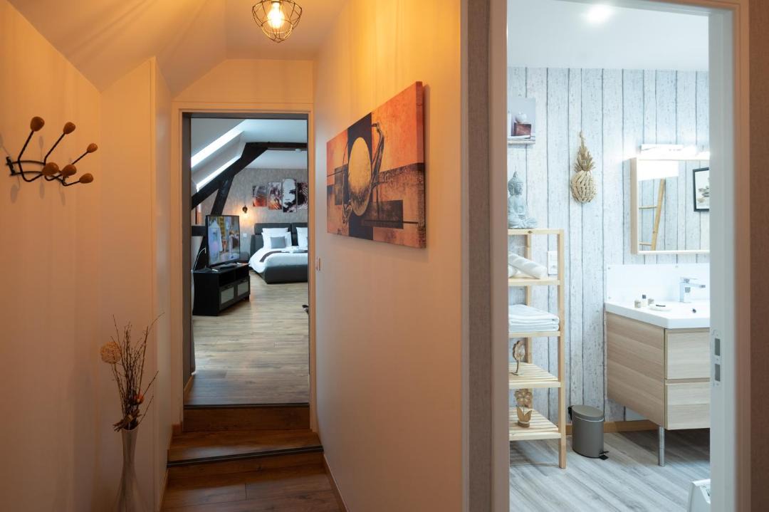 Photo of Others in Ecueil