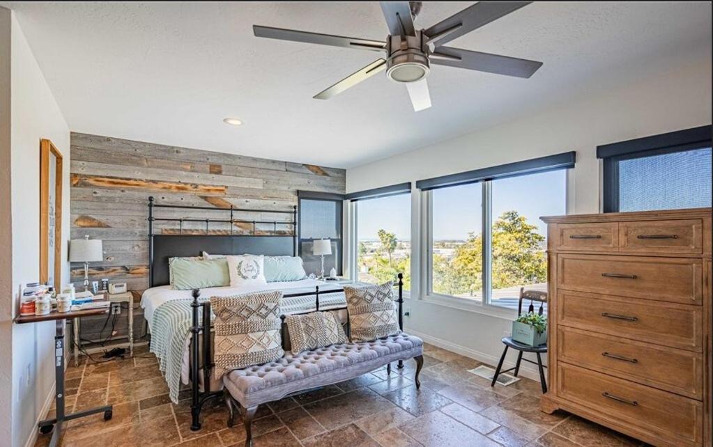 Photo of Bedroom in San Marcos