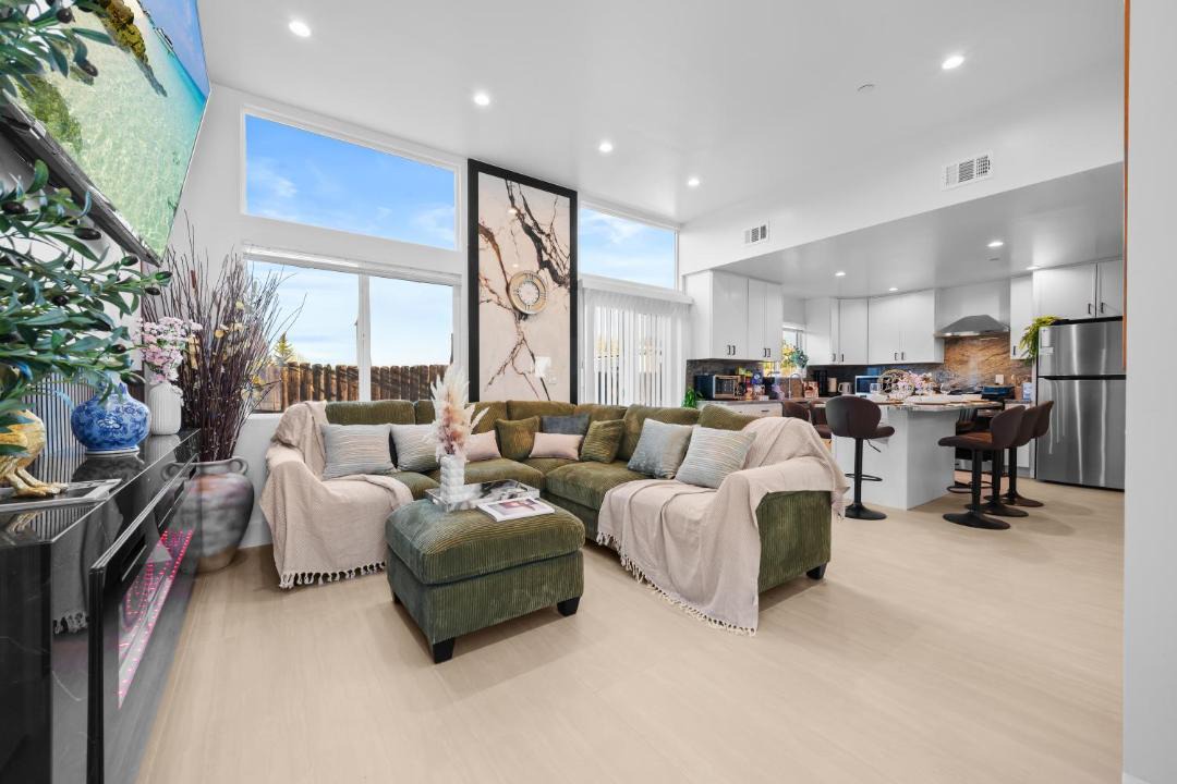 Photo of Livingroom in Bostonia