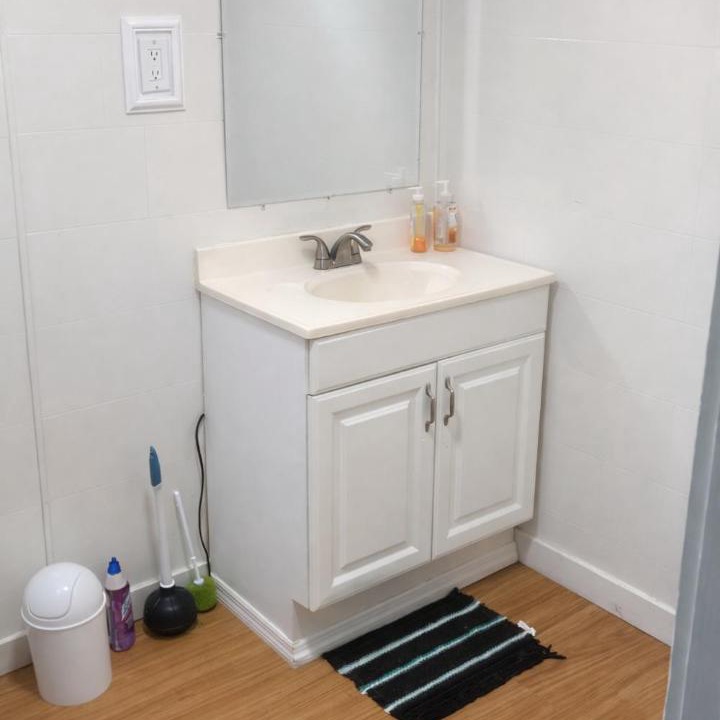 Photo of Bathroom in Diplomat