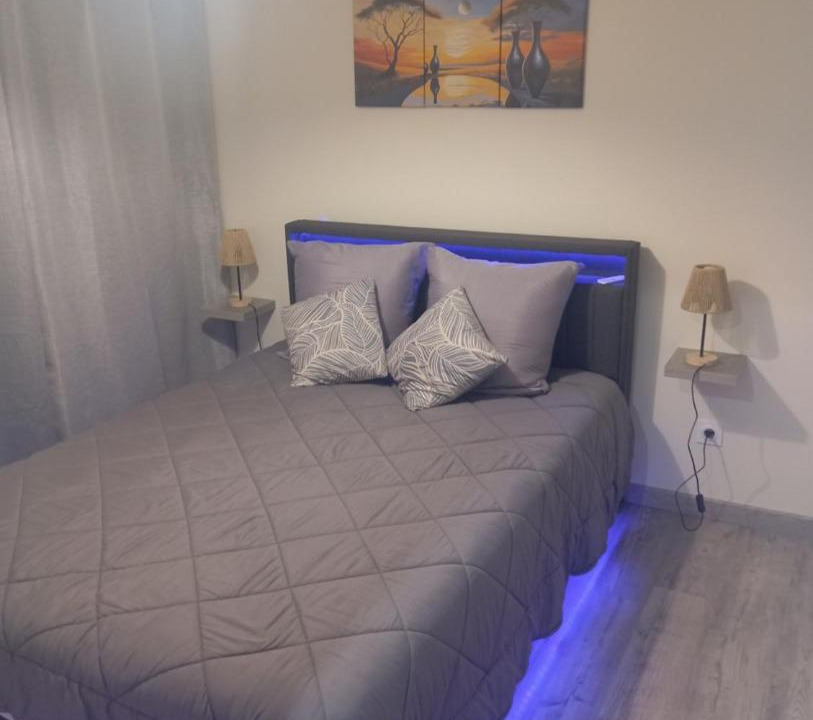 Photo of Bedroom in Jayat