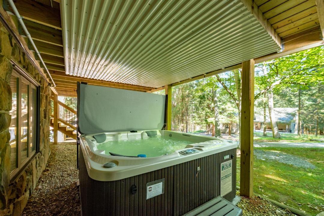 Photo of Bathroom in North Glade Hills