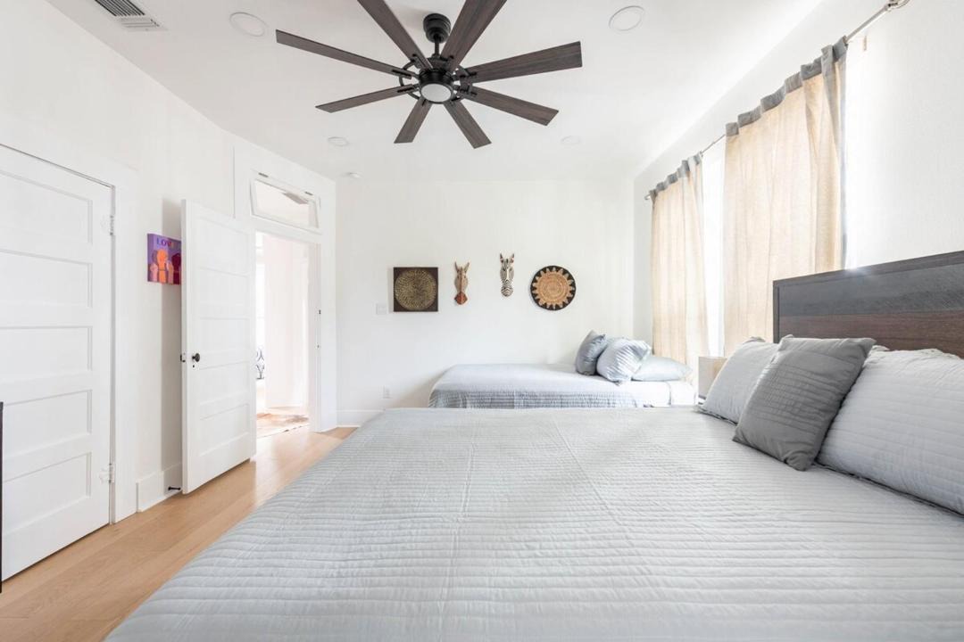Photo of Bedroom in Mahncke Park