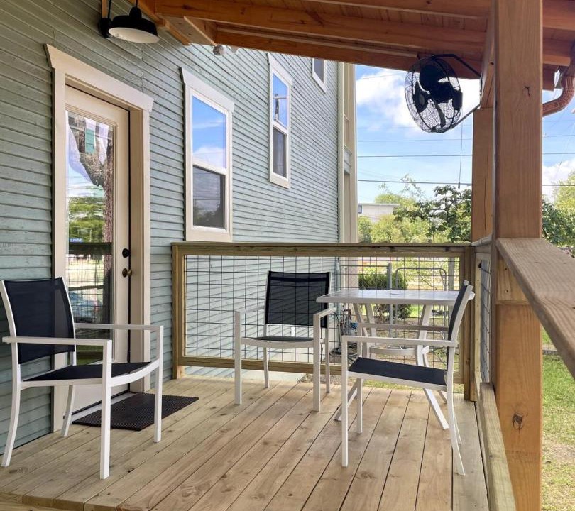 Photo of Patio Balcony in Mahncke Park