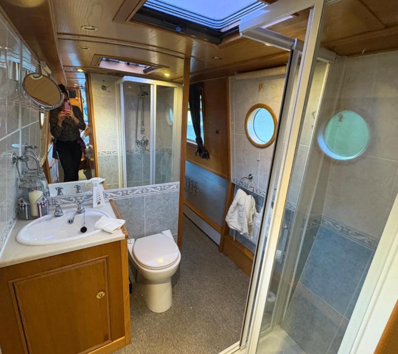 Photo of Others in Broadwell