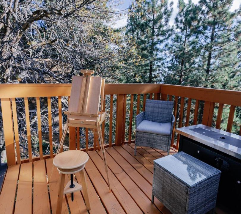 Photo of Patio Balcony in Running Springs