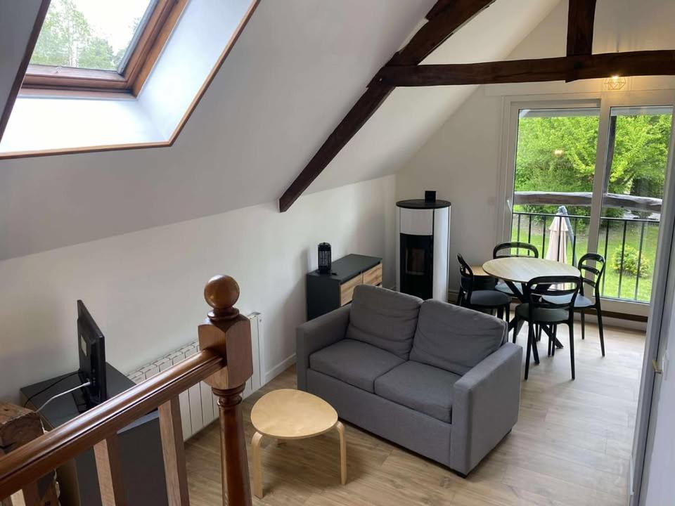 Photo of Others in Rue