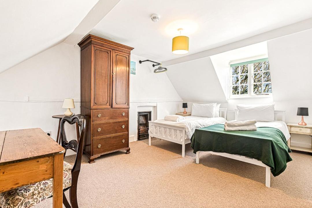 Photo of Others in Reading