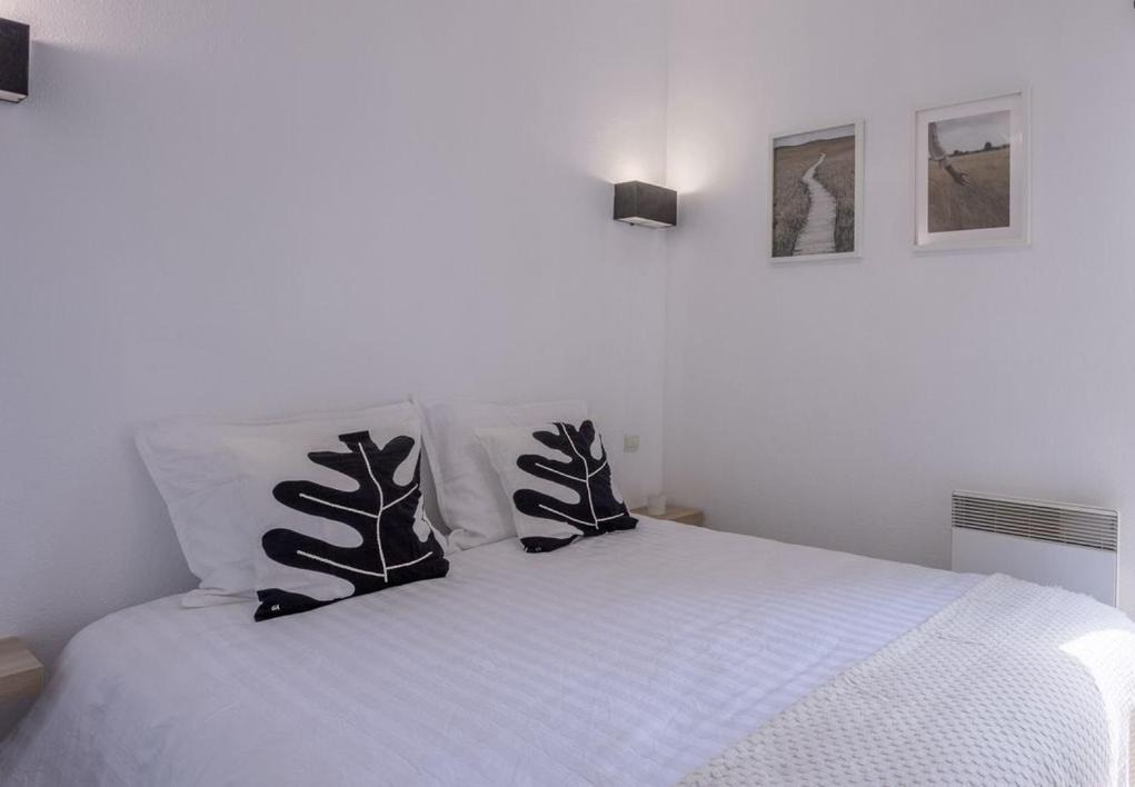 Photo of Bedroom in Eppe-Sauvage