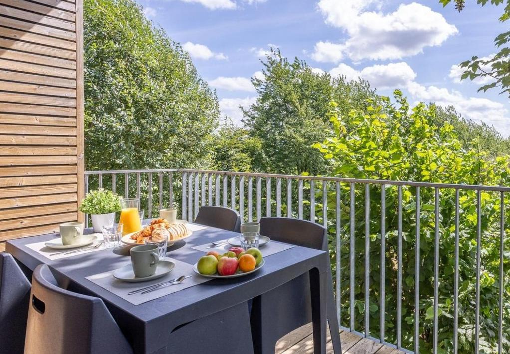 Photo of Patio Balcony in Eppe-Sauvage