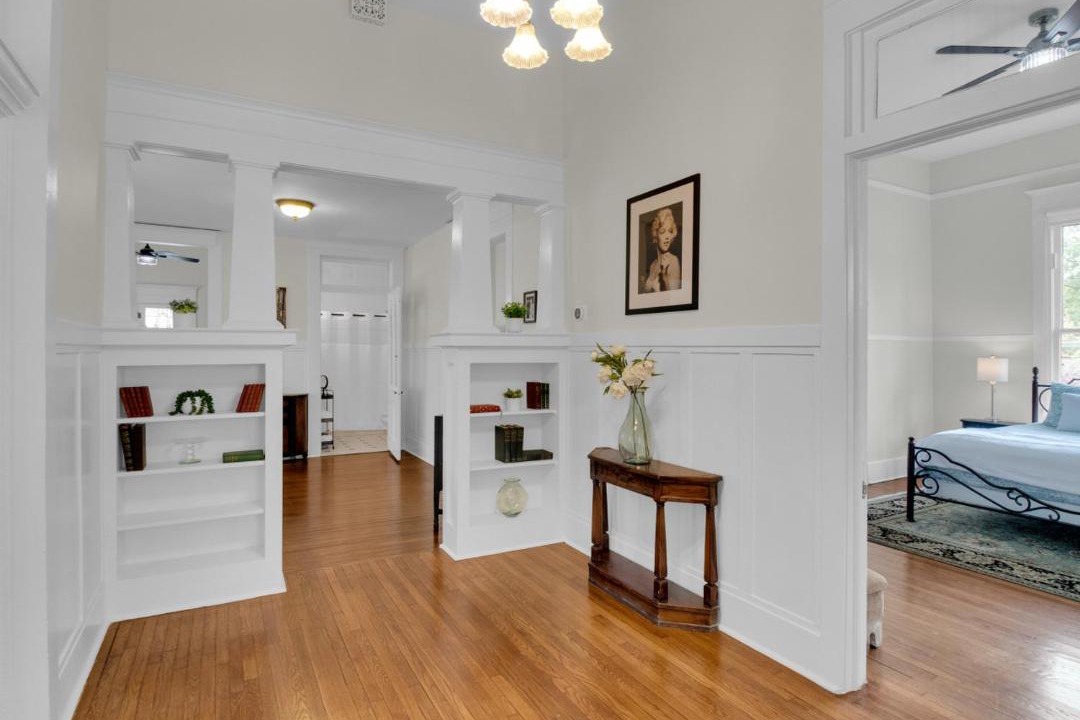Photo of Bedroom in Five Points