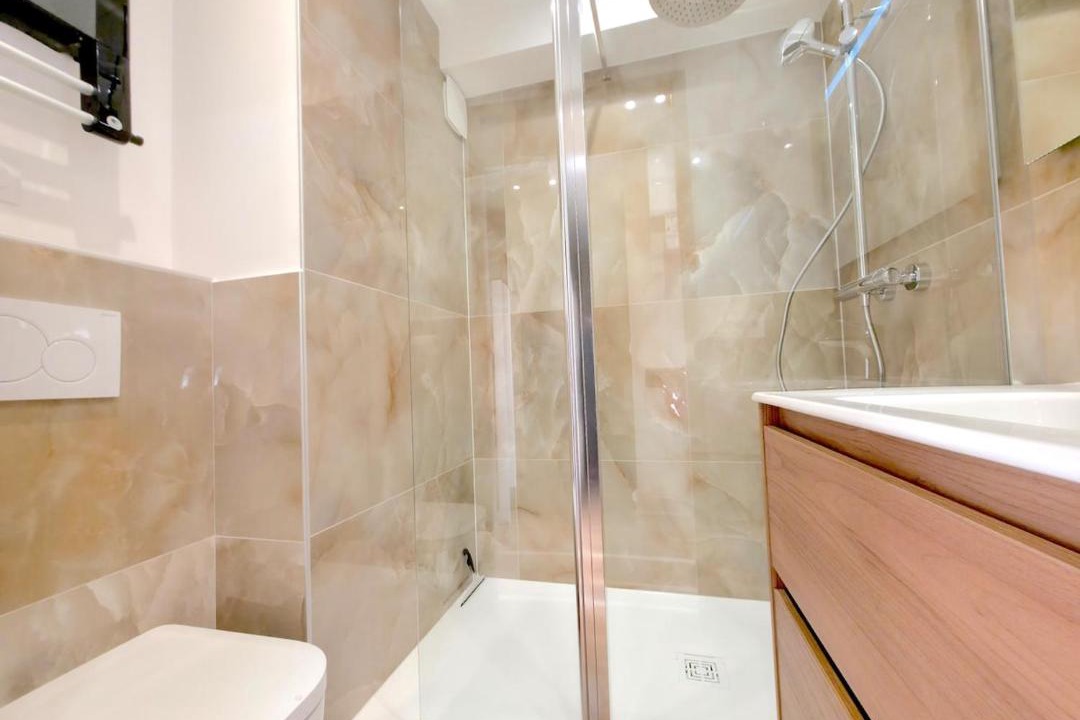 Photo of Bathroom in Eclose-Est