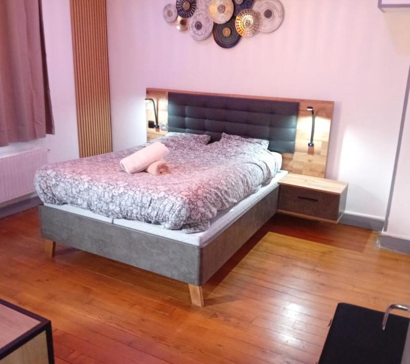 Photo of Bedroom in Alencon